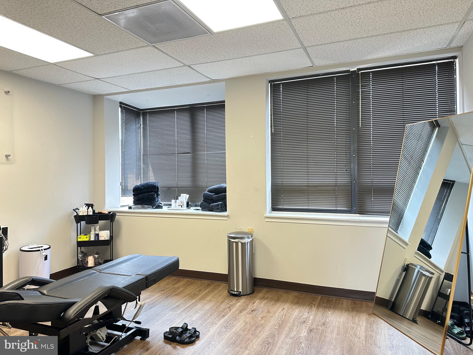 GEORGETOWN PARK - Commercial Lease