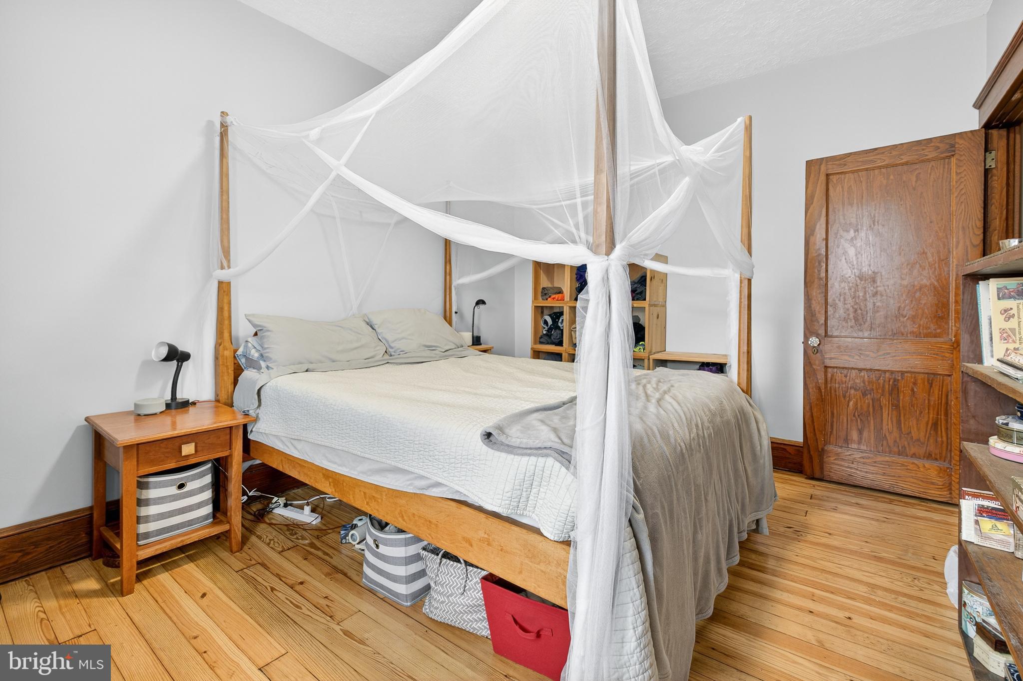 NEW HOLLAND BOROUGH - Residential