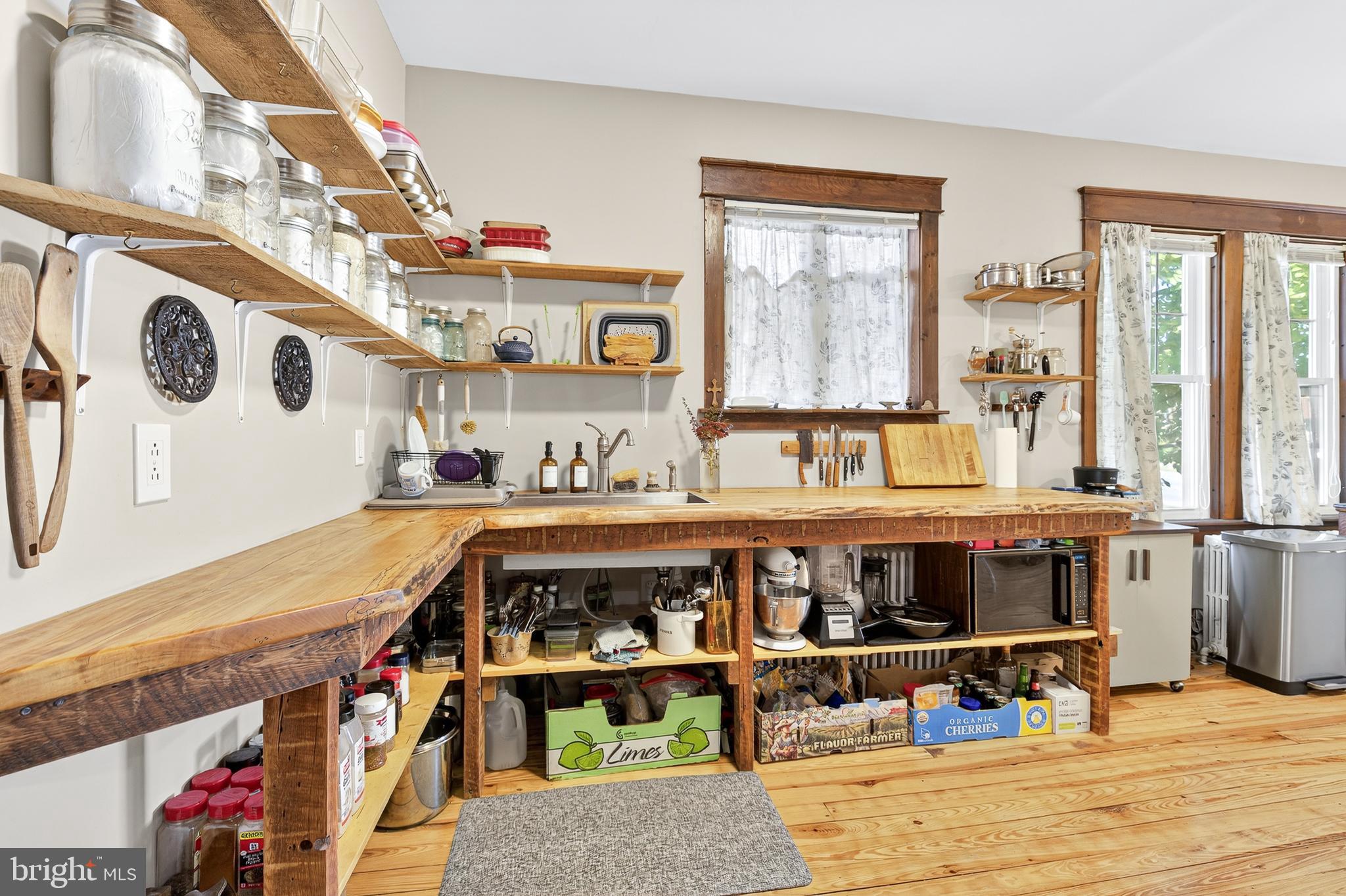 NEW HOLLAND BOROUGH - Residential