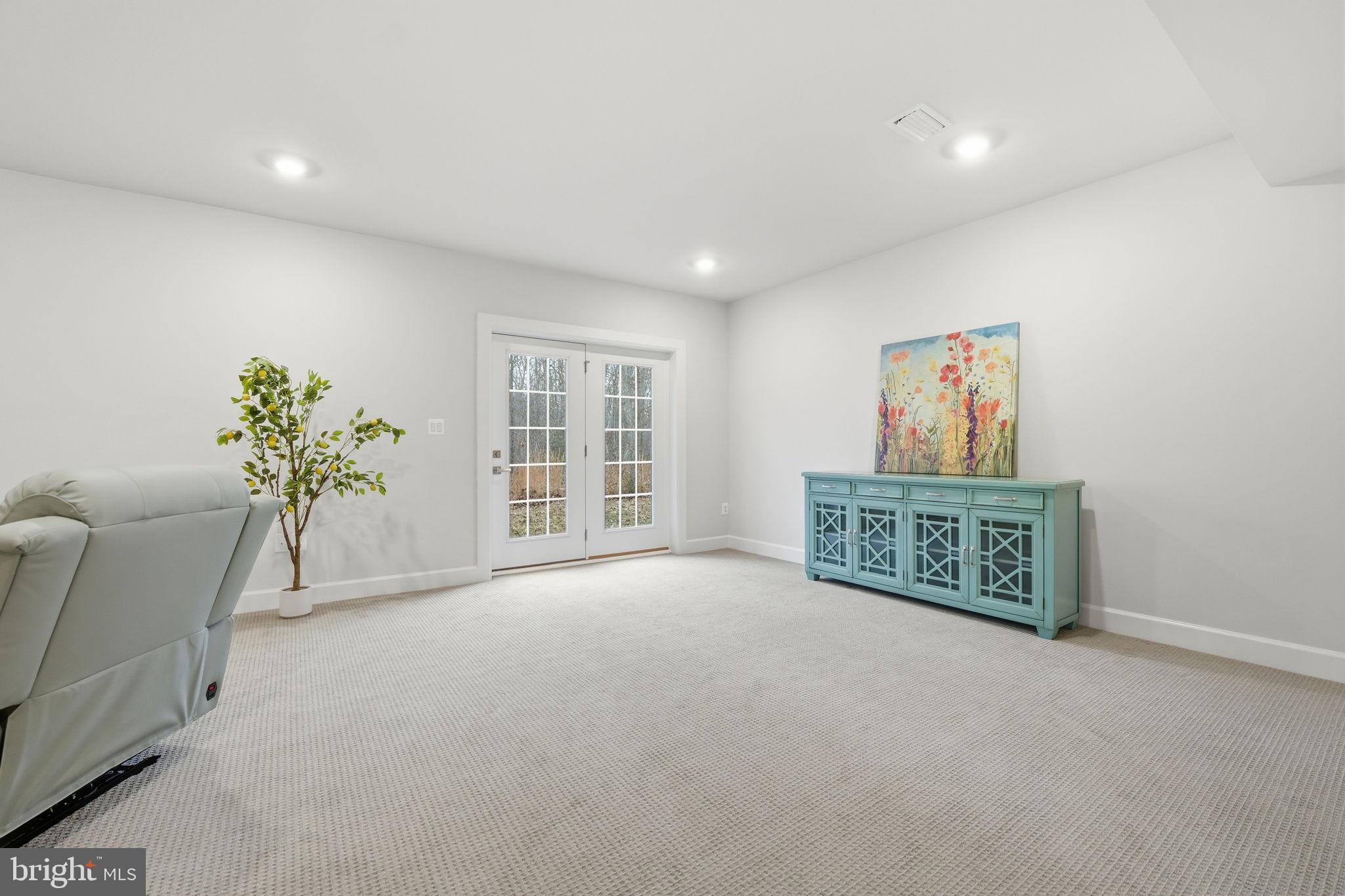 FAWN LAKE - Residential