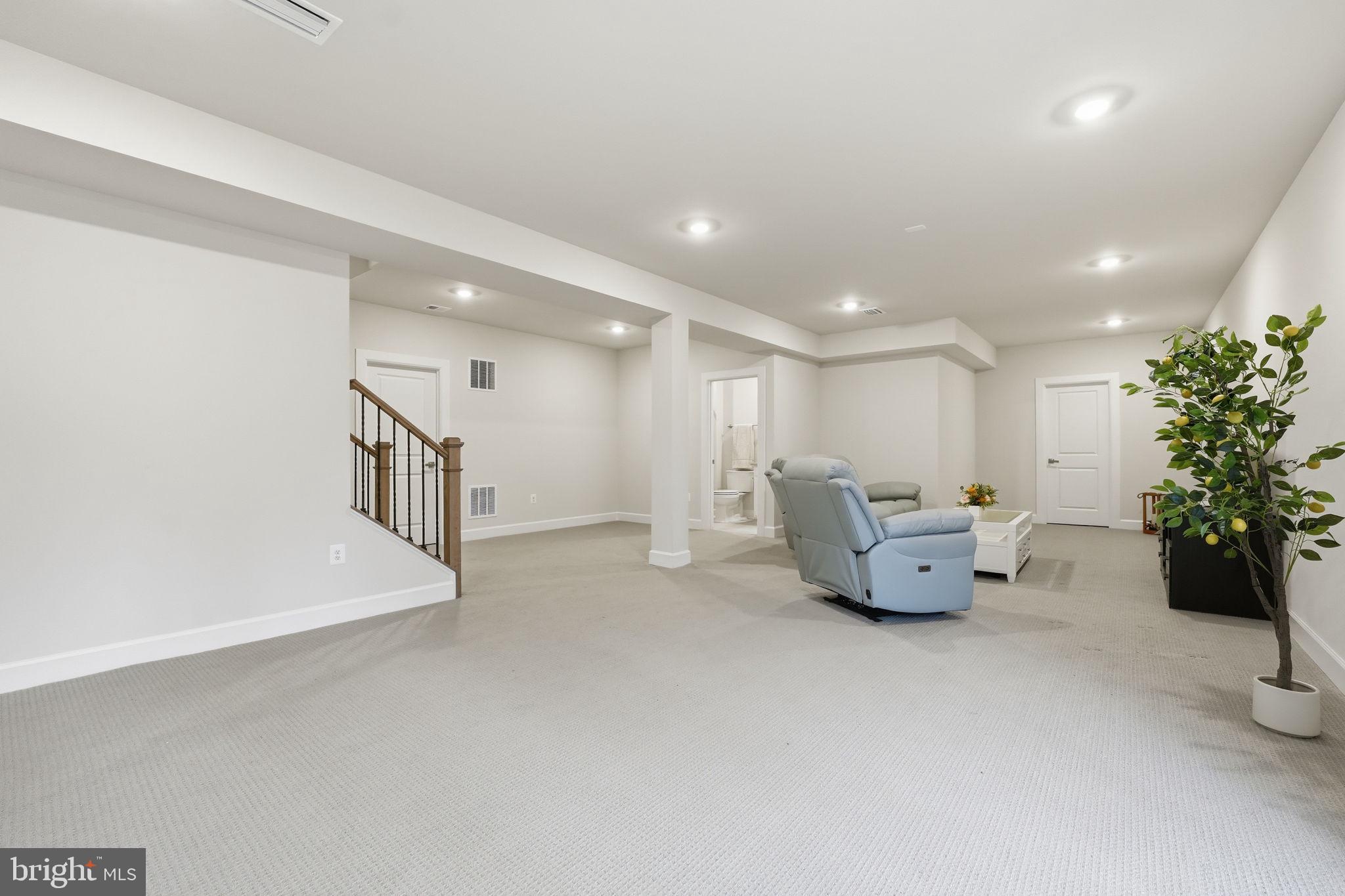 FAWN LAKE - Residential