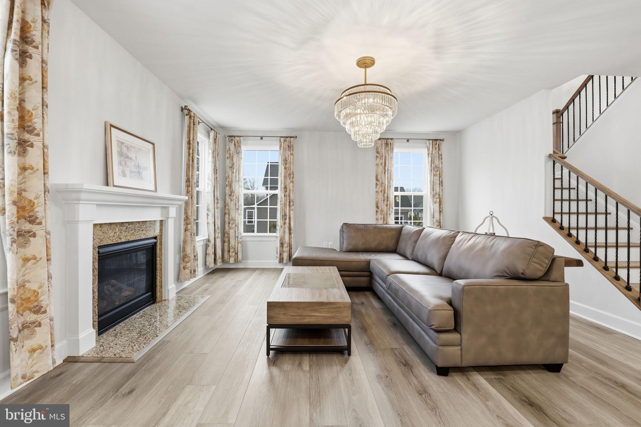 10909 CANTERBURY COURT