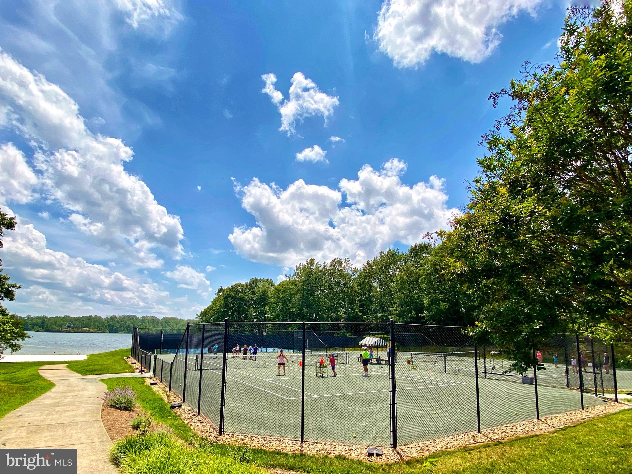 FAWN LAKE - Residential