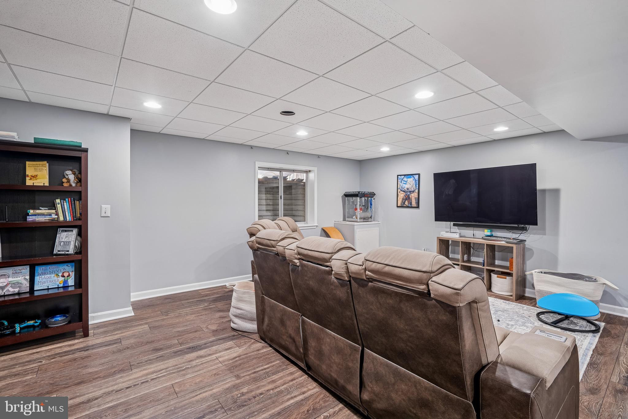 PEACHTREE WEST - Residential