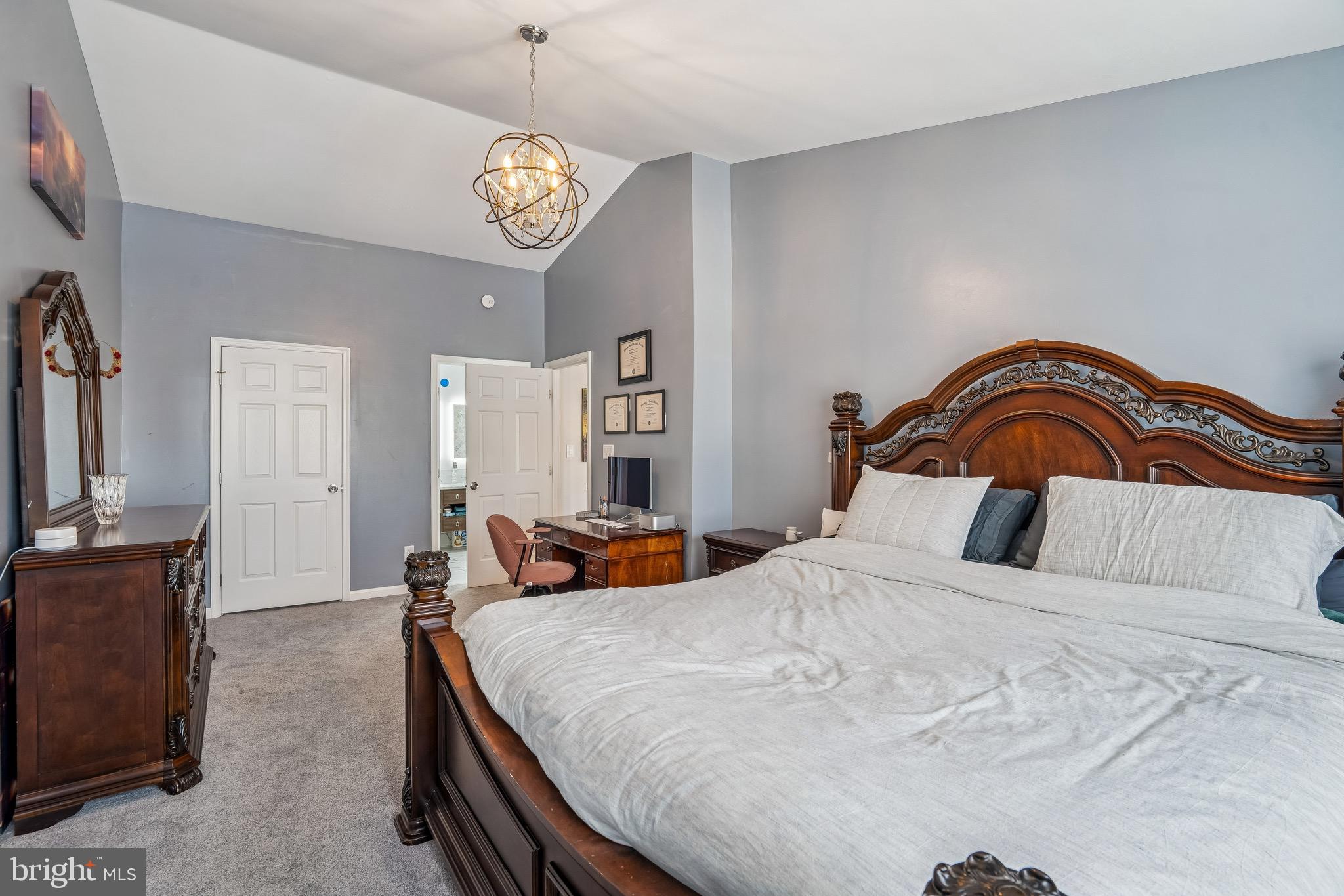 PEACHTREE WEST - Residential