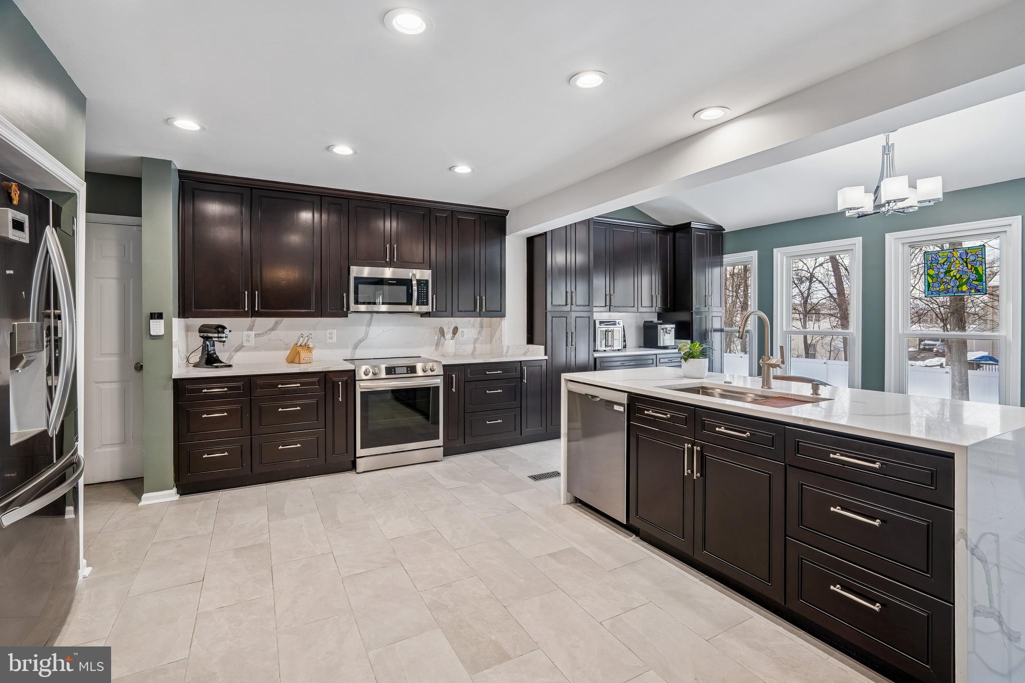 PEACHTREE WEST - Residential