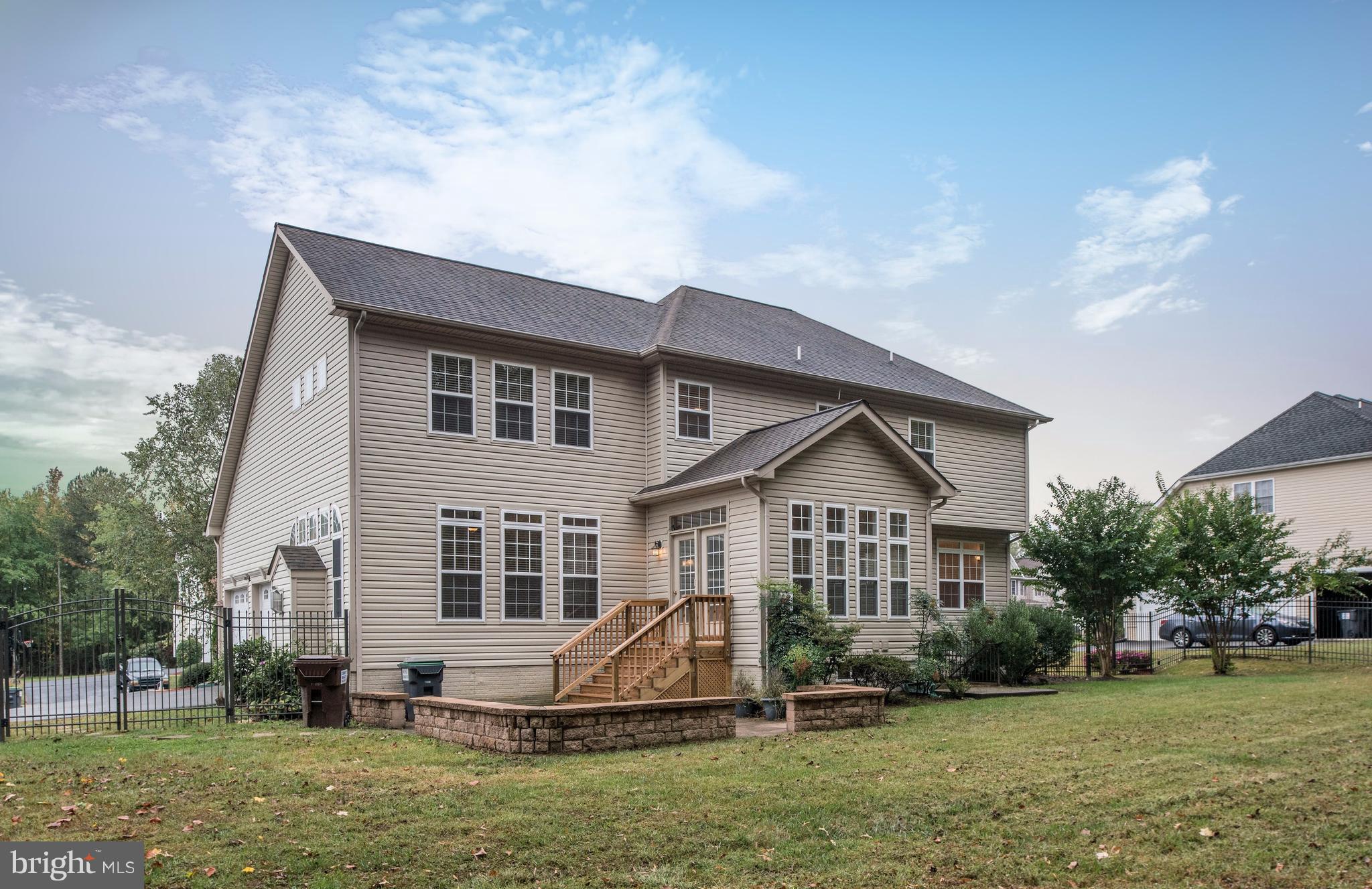 LANSDOWNE - Residential