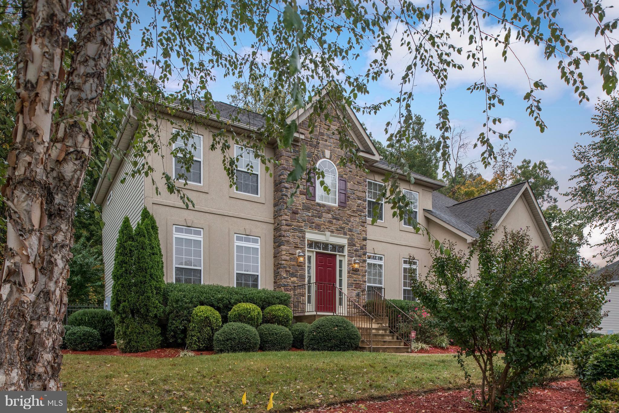 LANSDOWNE - Residential