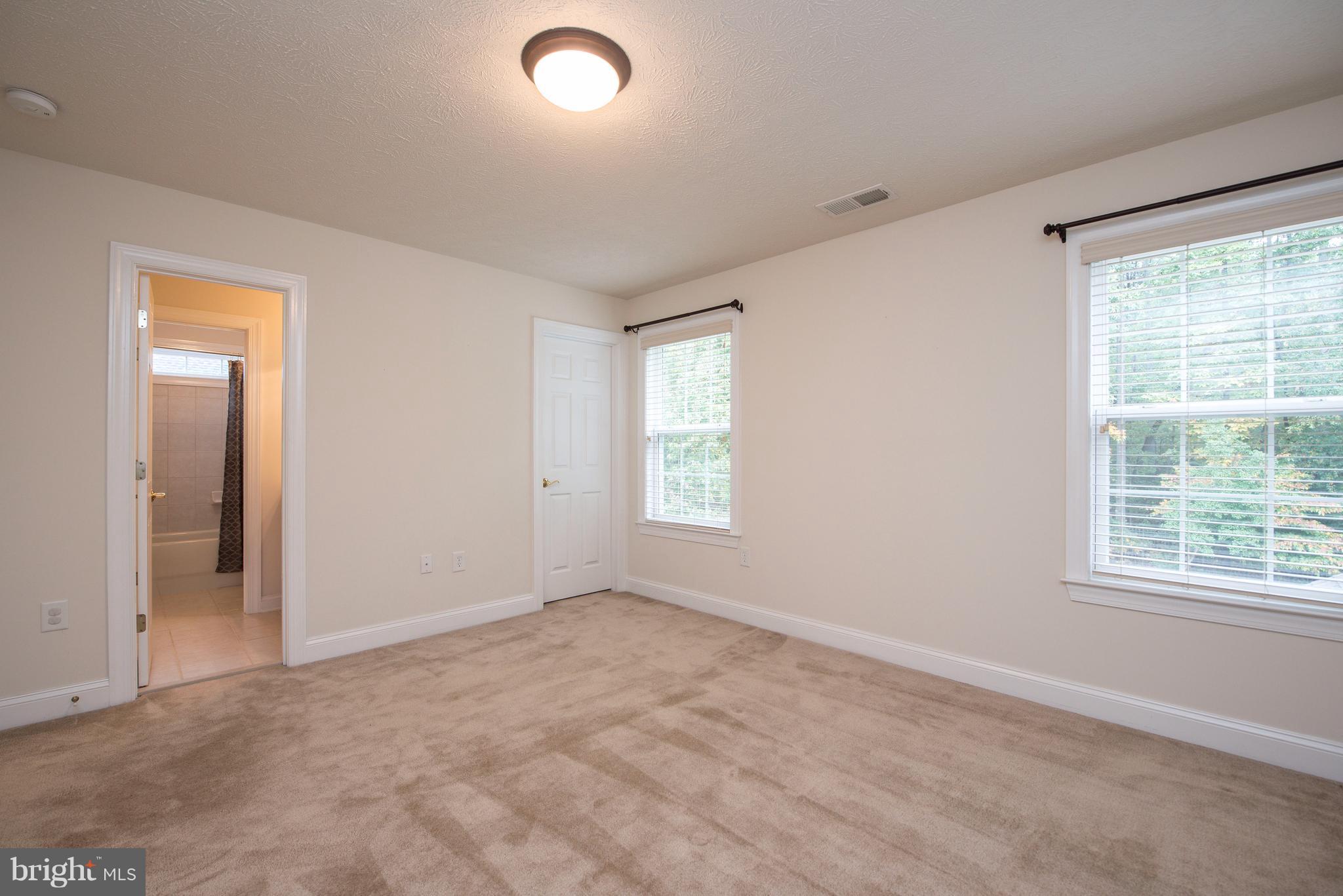 LANSDOWNE - Residential