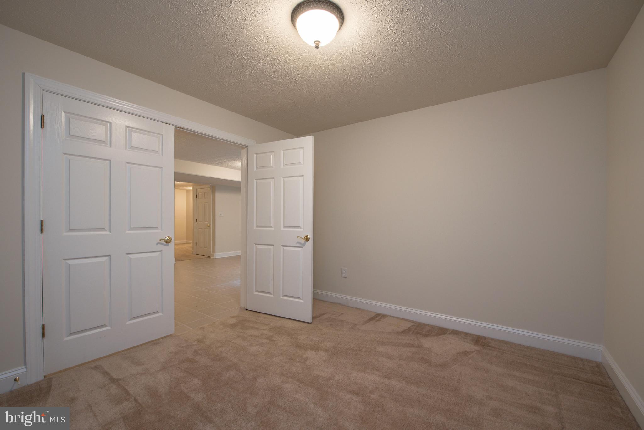 LANSDOWNE - Residential