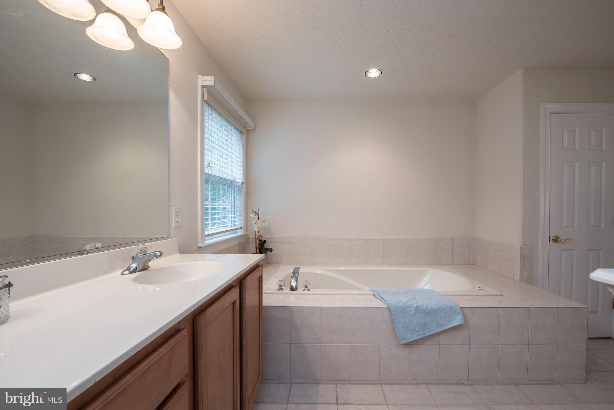 LANSDOWNE - Residential