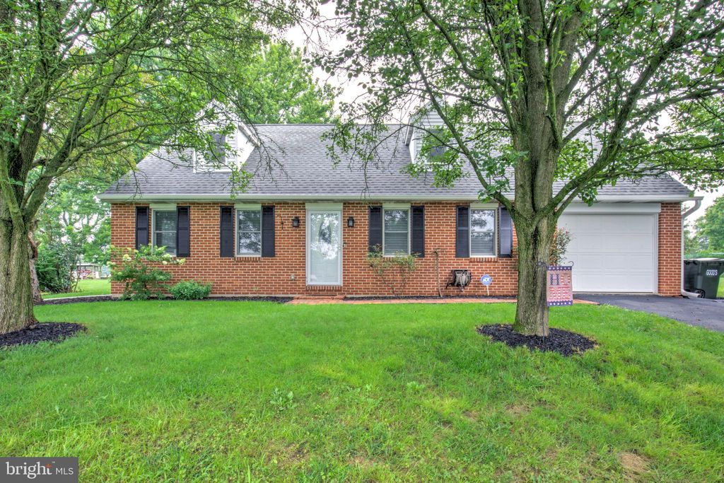 Photo of 109 Ciera Drive, LITITZ, PA 17543 (MLS # PALA2072722)