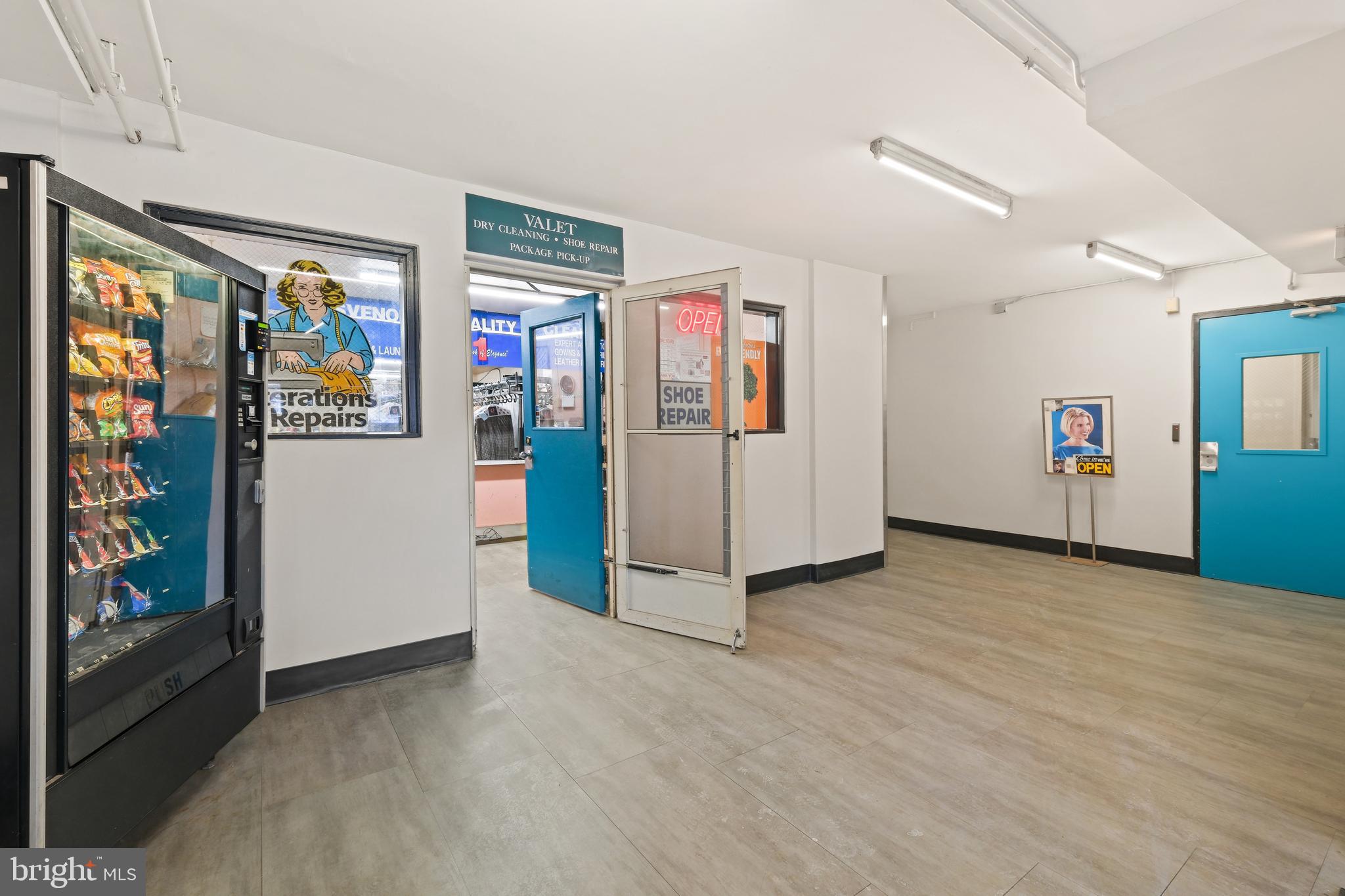 GROSVENOR PARK - Residential Lease