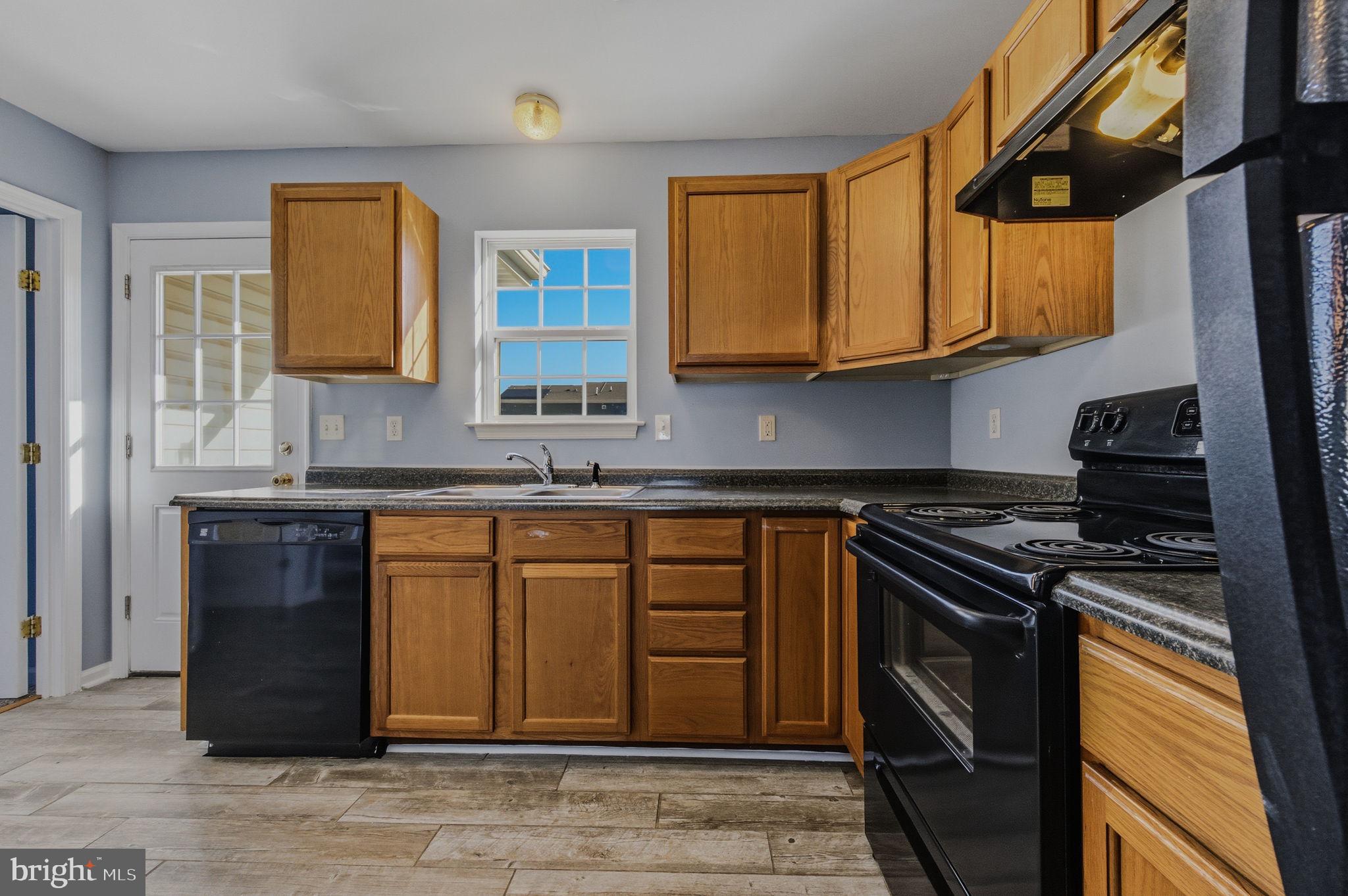 CEDAR COMMONS - Residential