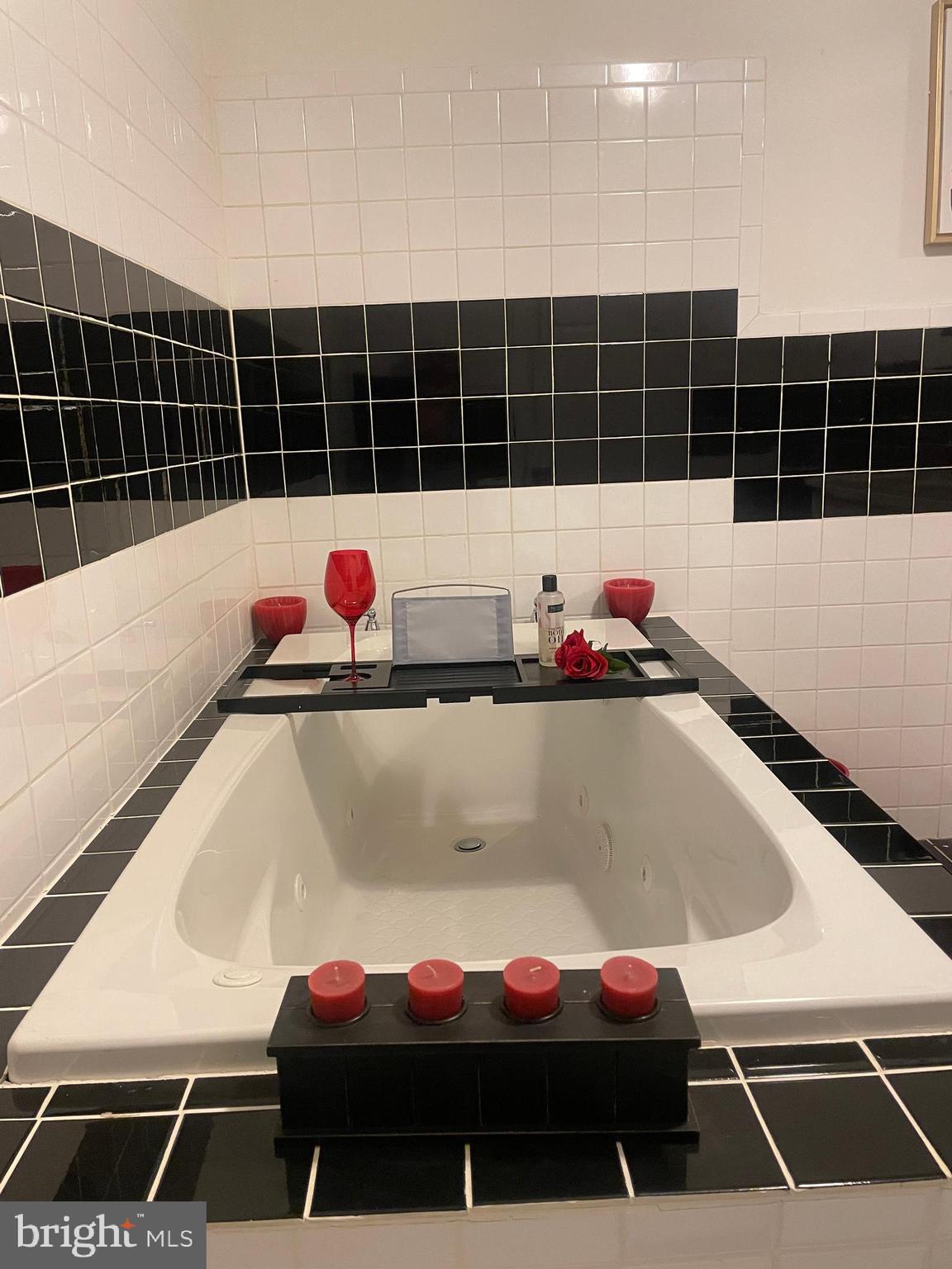 PLEASANT PARK - Residential