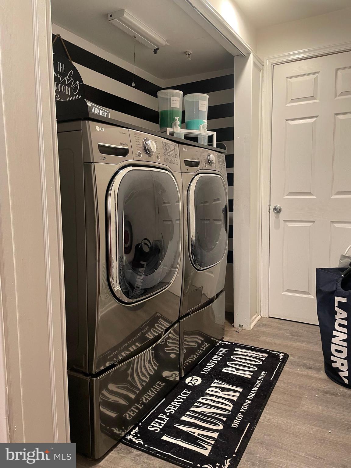 PLEASANT PARK - Residential