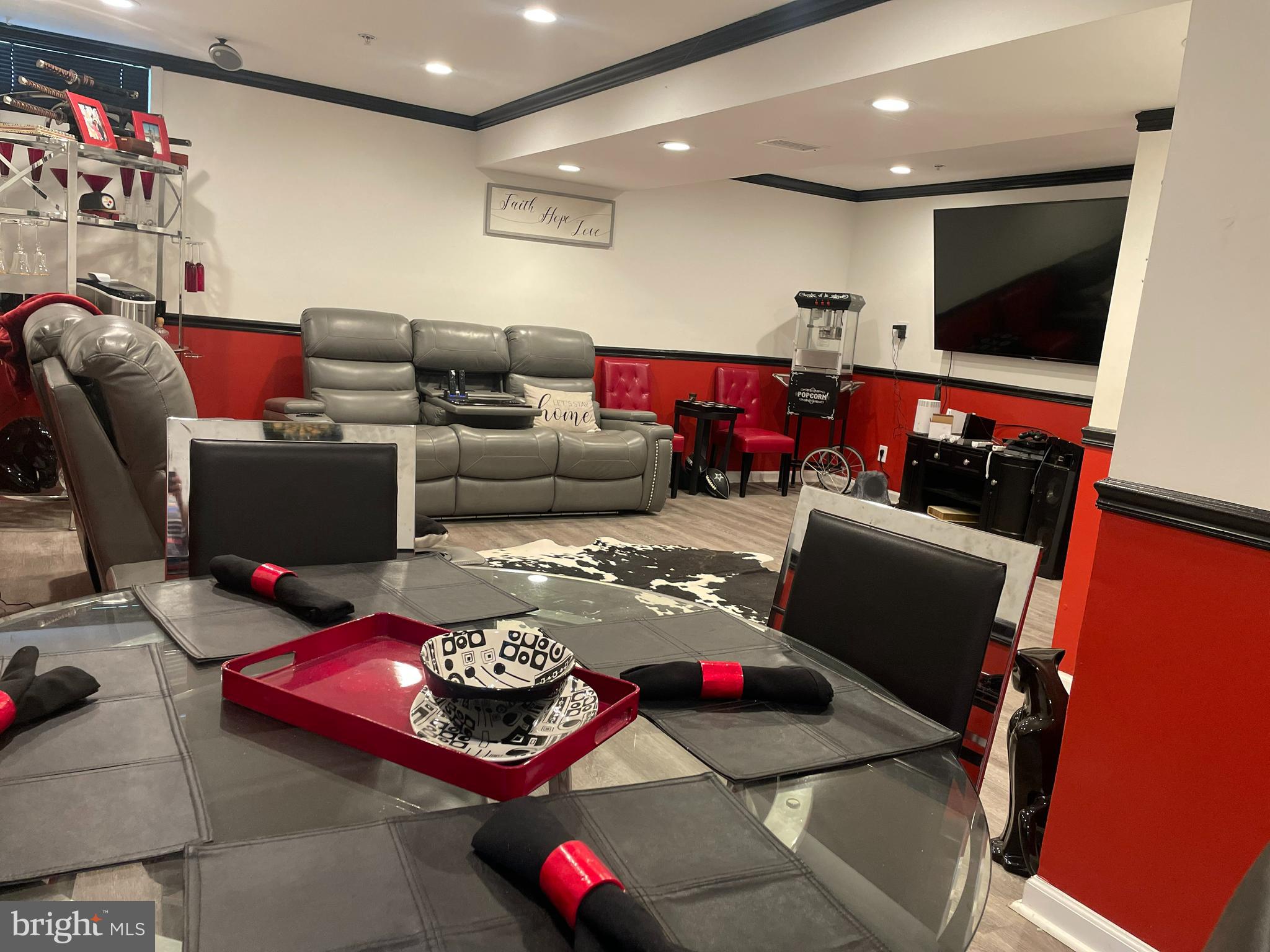 PLEASANT PARK - Residential