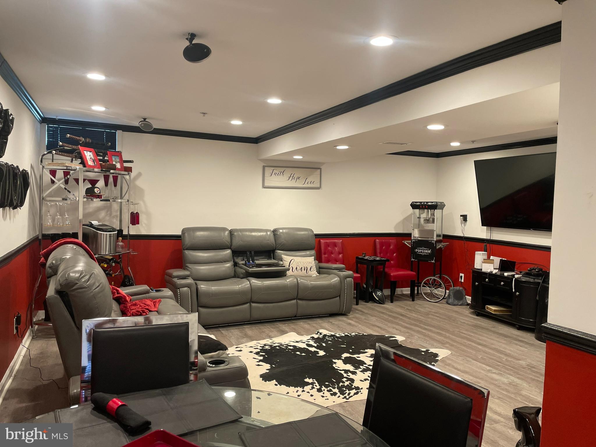 PLEASANT PARK - Residential