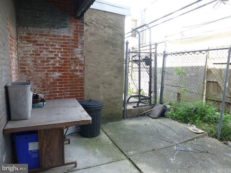 PHILADELPHIA (NORTHWEST) - Residential