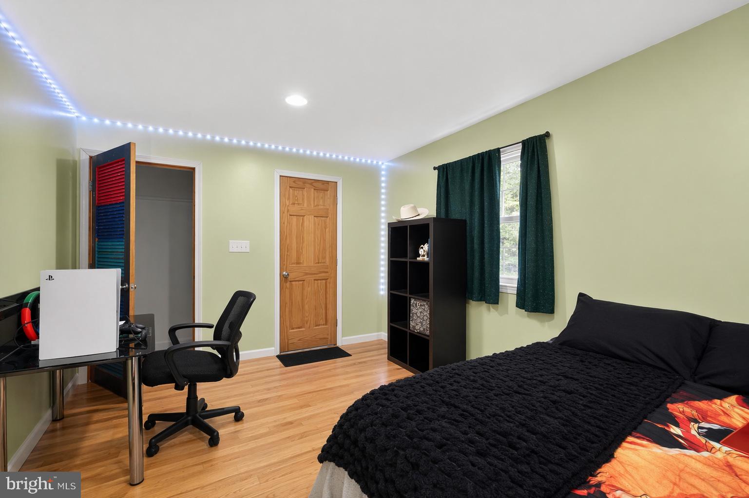 HOME ACRES - Residential