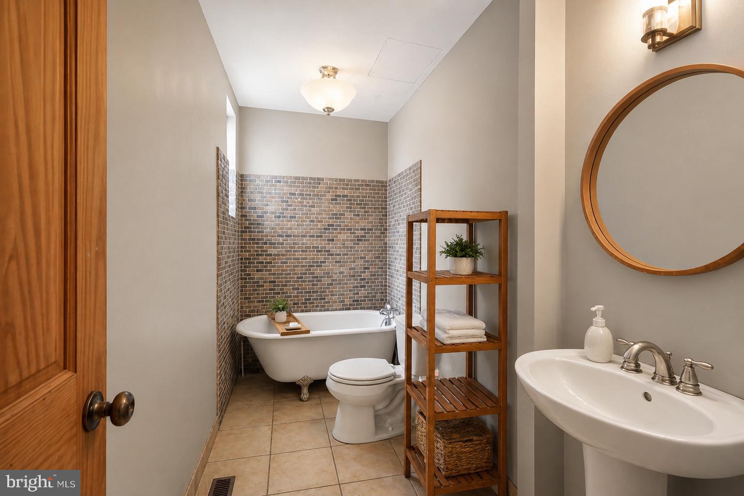 HOME ACRES - Residential