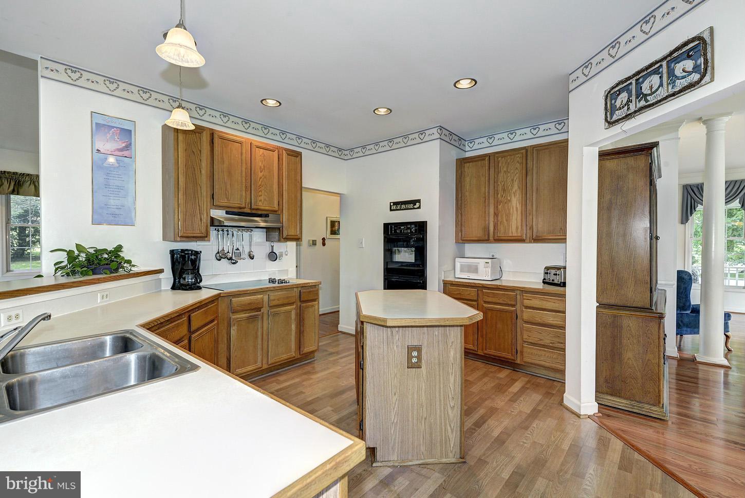 VILLAGE OF HARPERS CHOICE - Residential