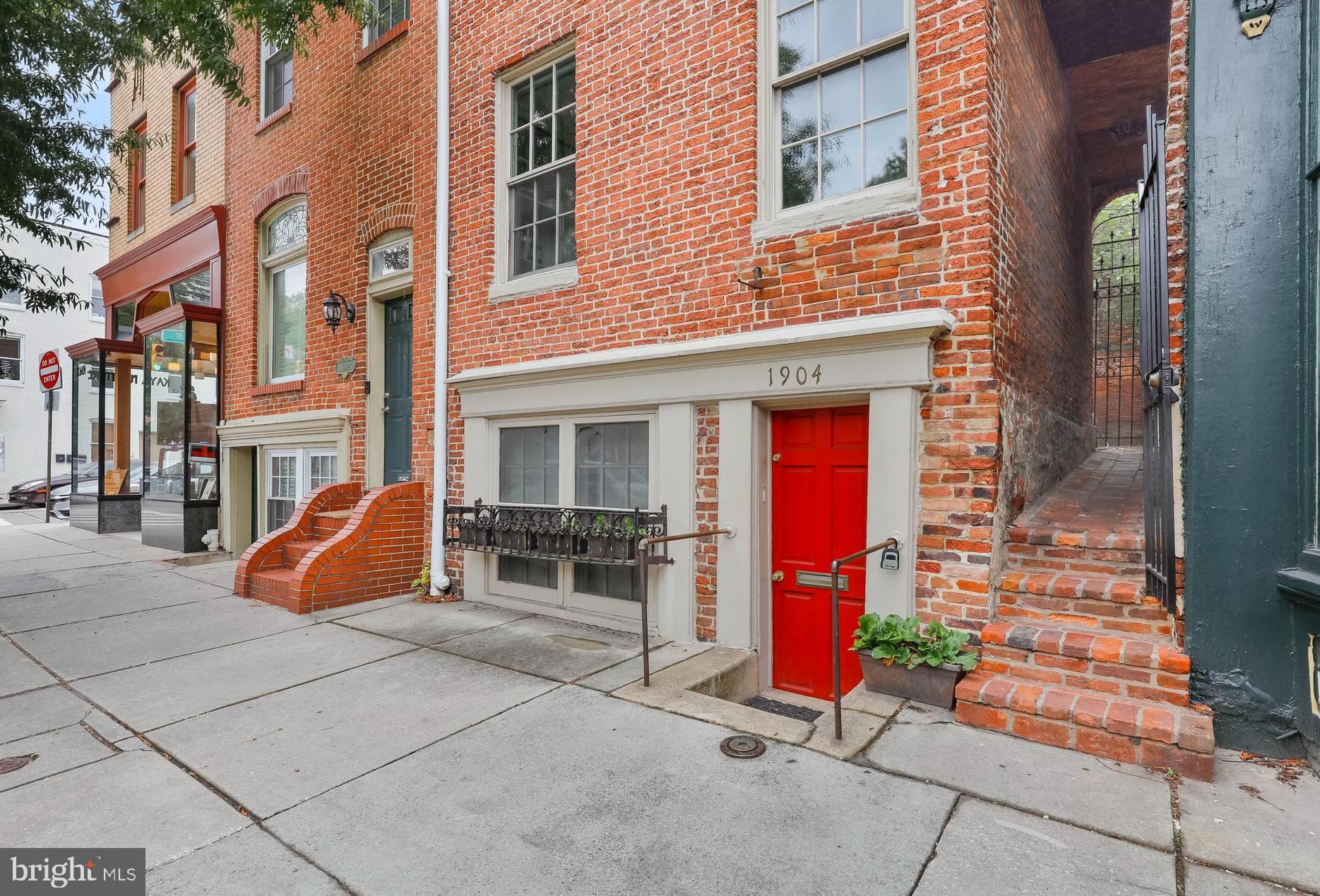 FELLS POINT HISTORIC DISTRICT - Residential