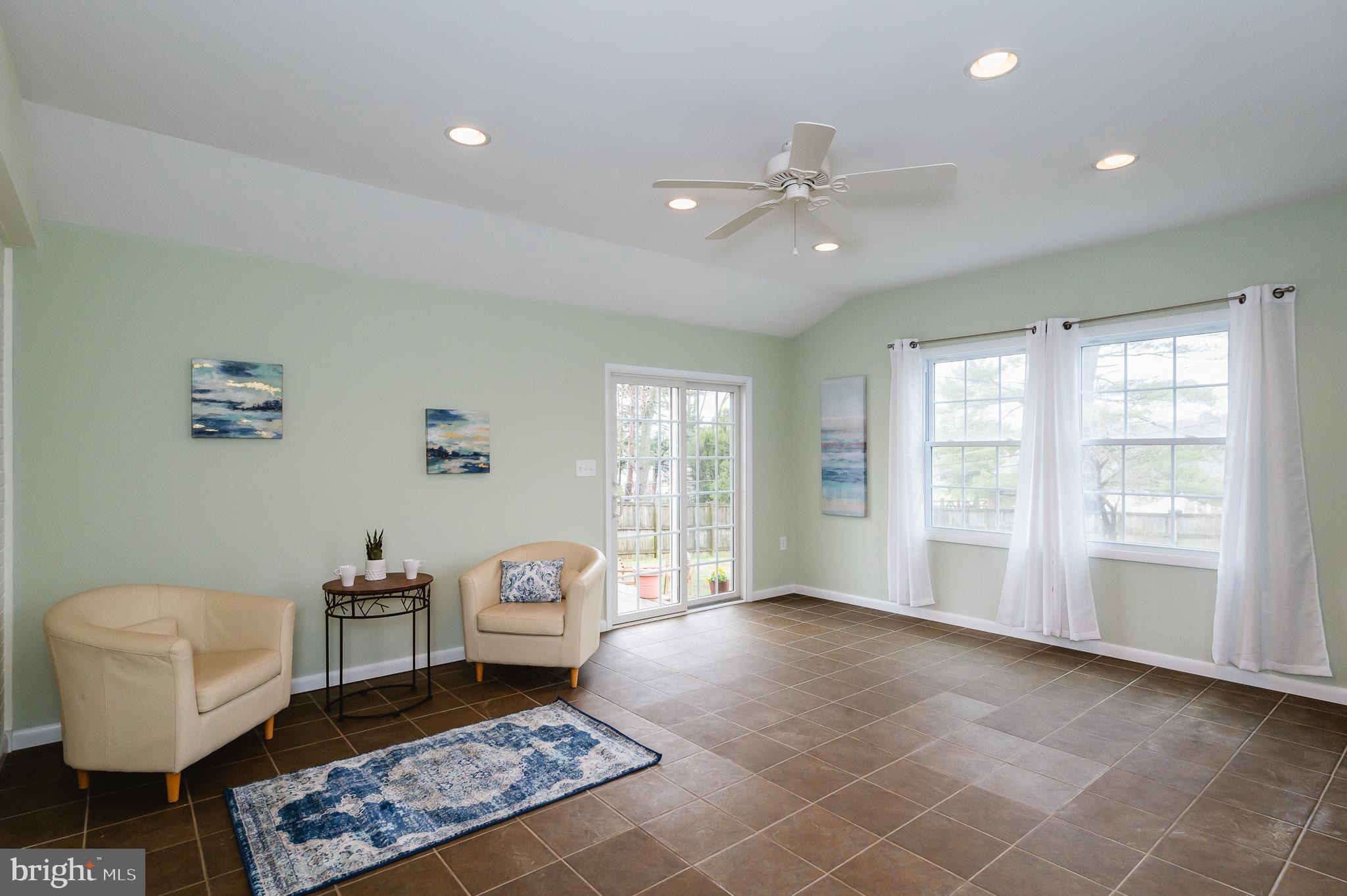 LONGFORD - Residential