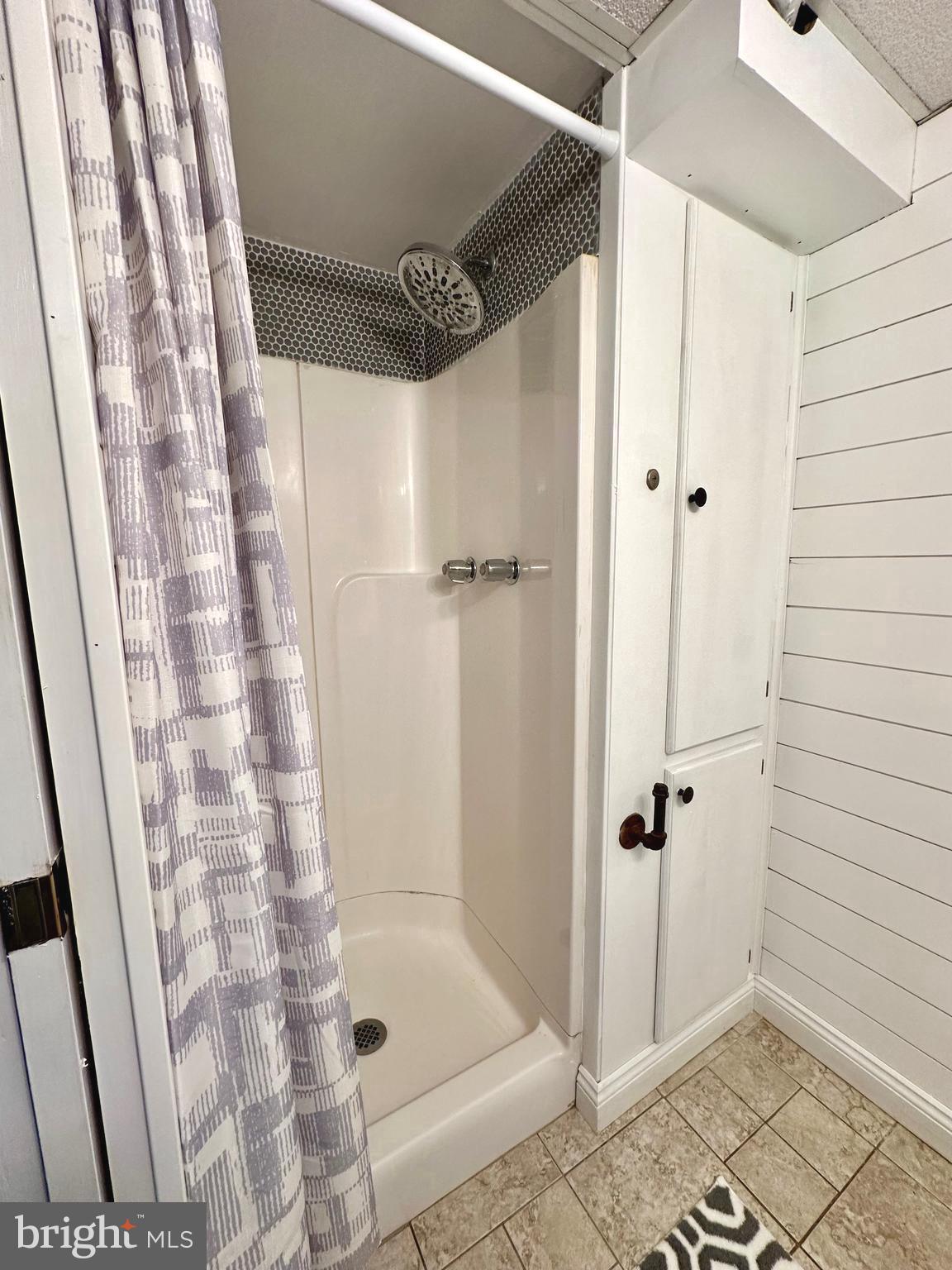 LONGFORD - Residential