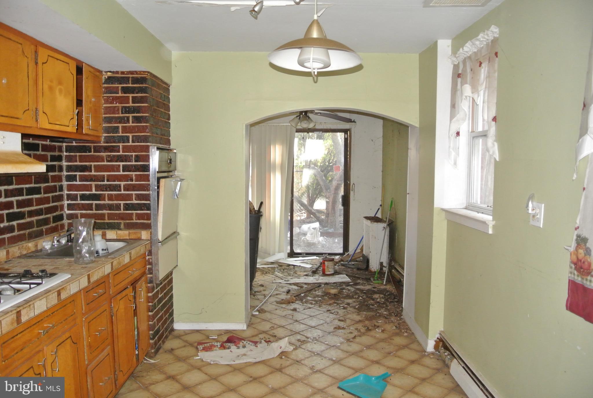 WEST PHILADELPHIA - Residential
