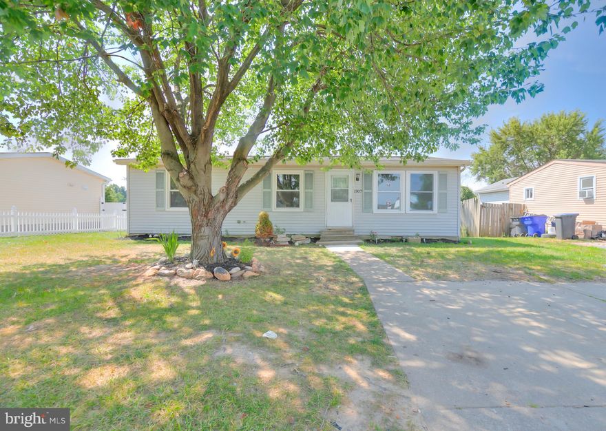 . Welcome to your new home at 1907 Southridge Drive! This charming 2-bedroom, 1-bath rancher is nestled on a picturesque street, offering the perfect blend of comfort and convenience. As you step inside, you'll be greeted by an abundance of natural light that fills the spacious living areas, creating a warm and inviting atmosphere. The open floor plan seamlessly connects the living room, dining area, and kitchen, making it ideal for entertaining friends and family.  Side door leads to backyard.  

The two generously-sized bedrooms provide ample space for relaxation and rest, while the full bath boasts modern fixtures and finishes. Outside, you'll find a beautifully landscaped yard, perfect for enjoying the serene surroundings and outdoor activities.

Situated in a sought-after neighborhood, this home is close to schools, parks, shopping, and dining. Whether you're a first-time homebuyer or looking to downsize, this delightful rancher is ready to welcome you home. Don't miss out on this gem – schedule your tour today!