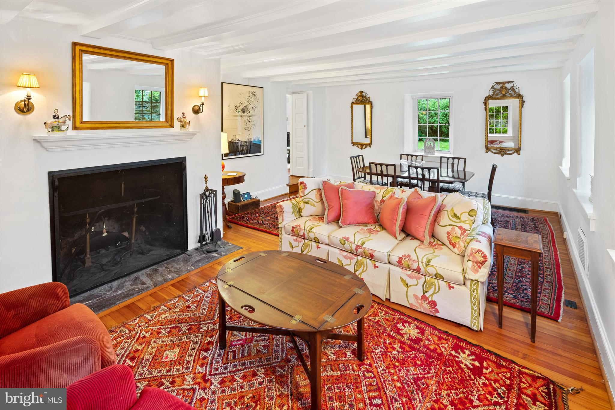 CHESTNUT HILL - Residential