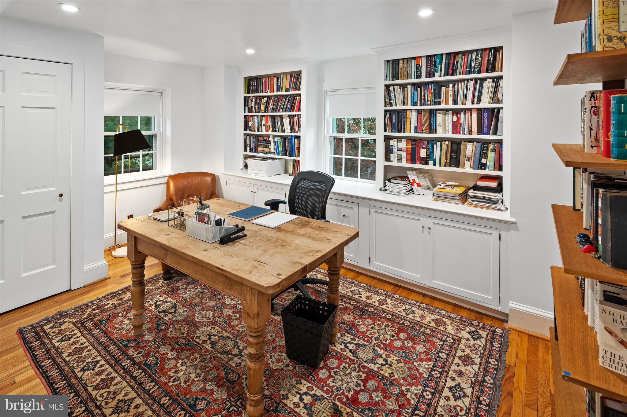 CHESTNUT HILL - Residential