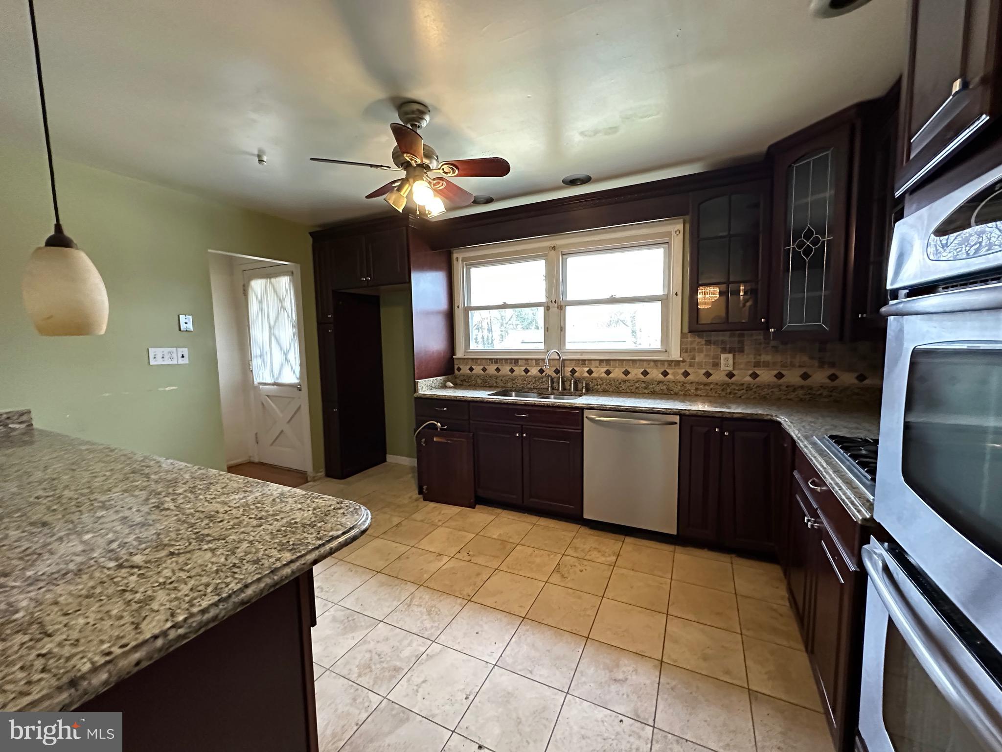 ROSEDALE - Residential