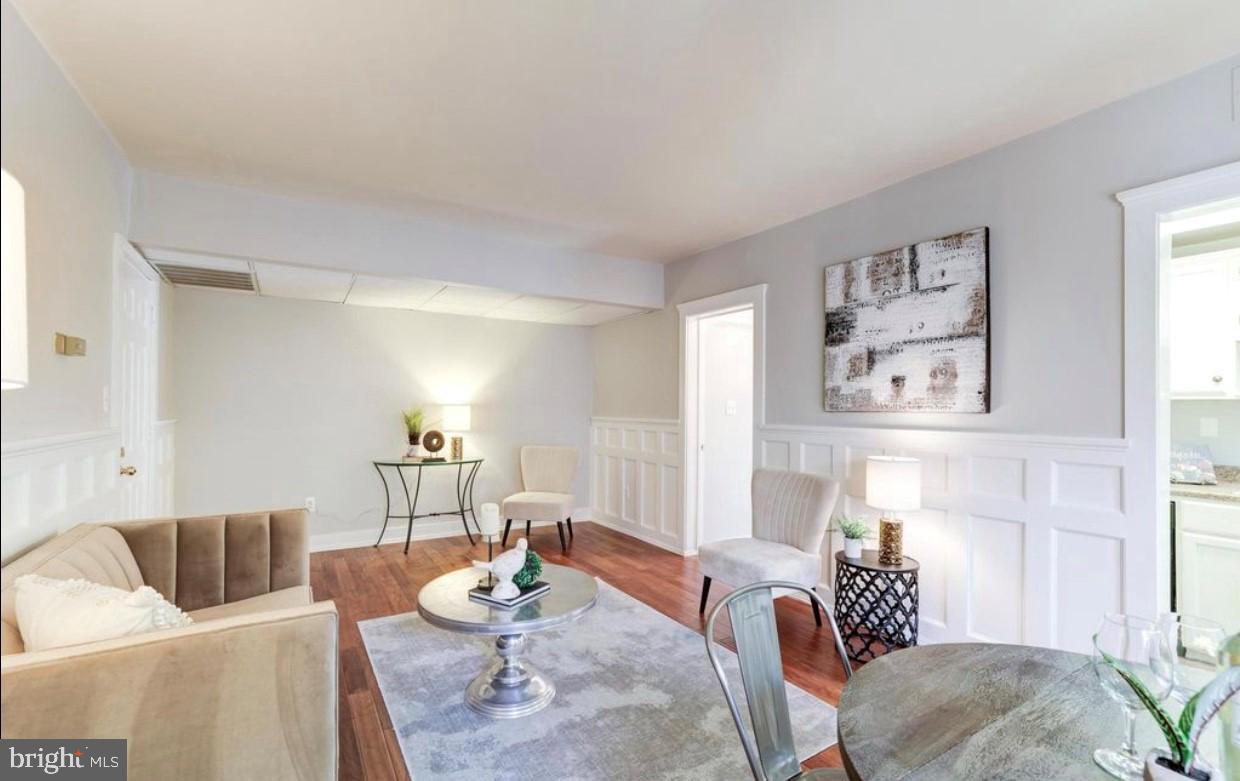 1742 N RHODES STREET 5-304