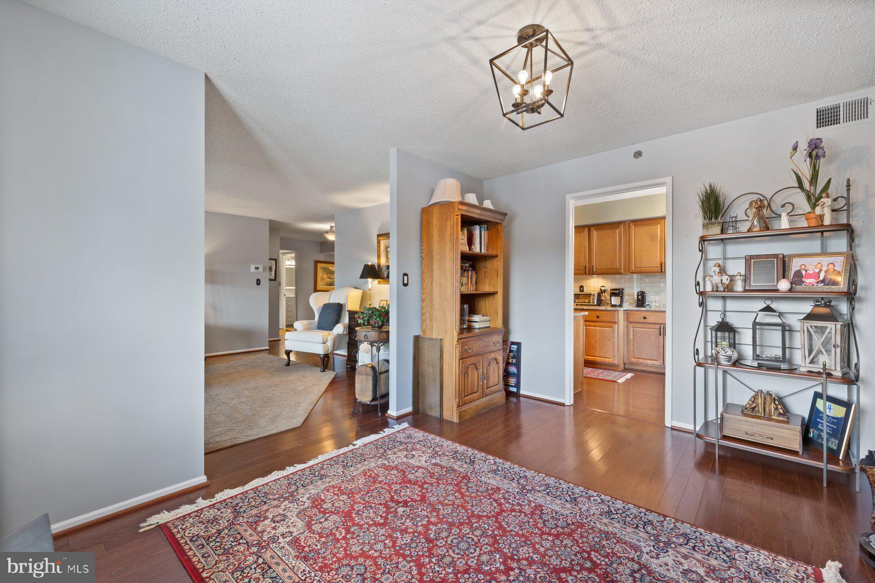 FAIRWAYS SOUTH - Residential