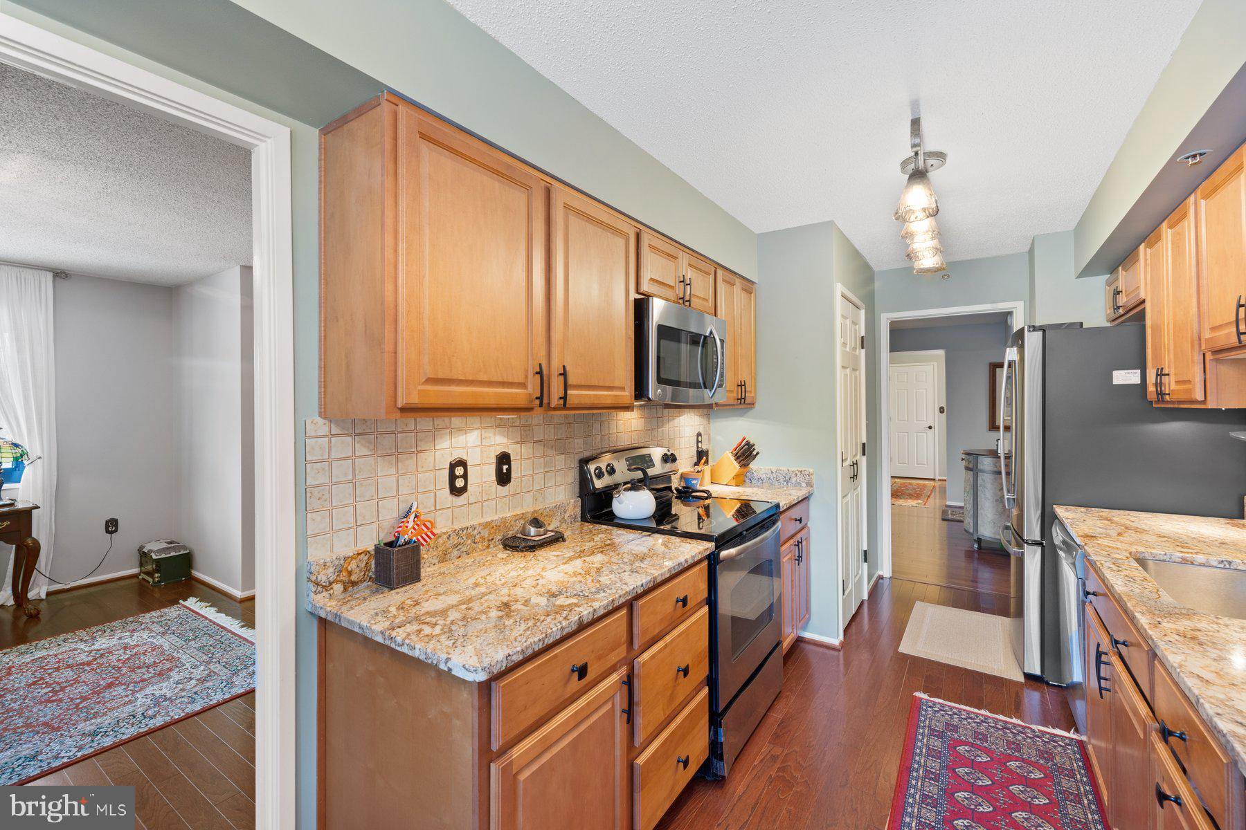 FAIRWAYS SOUTH - Residential