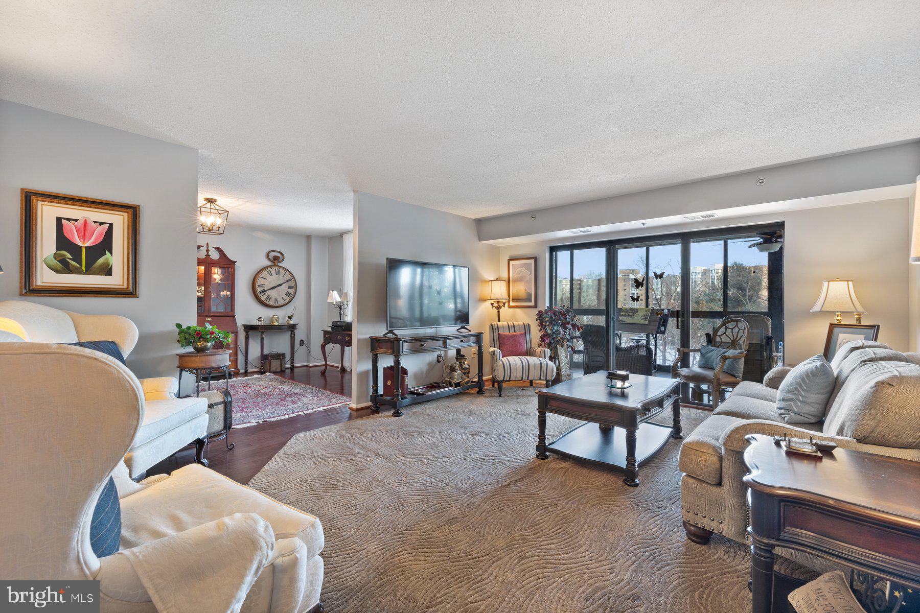 FAIRWAYS SOUTH - Residential