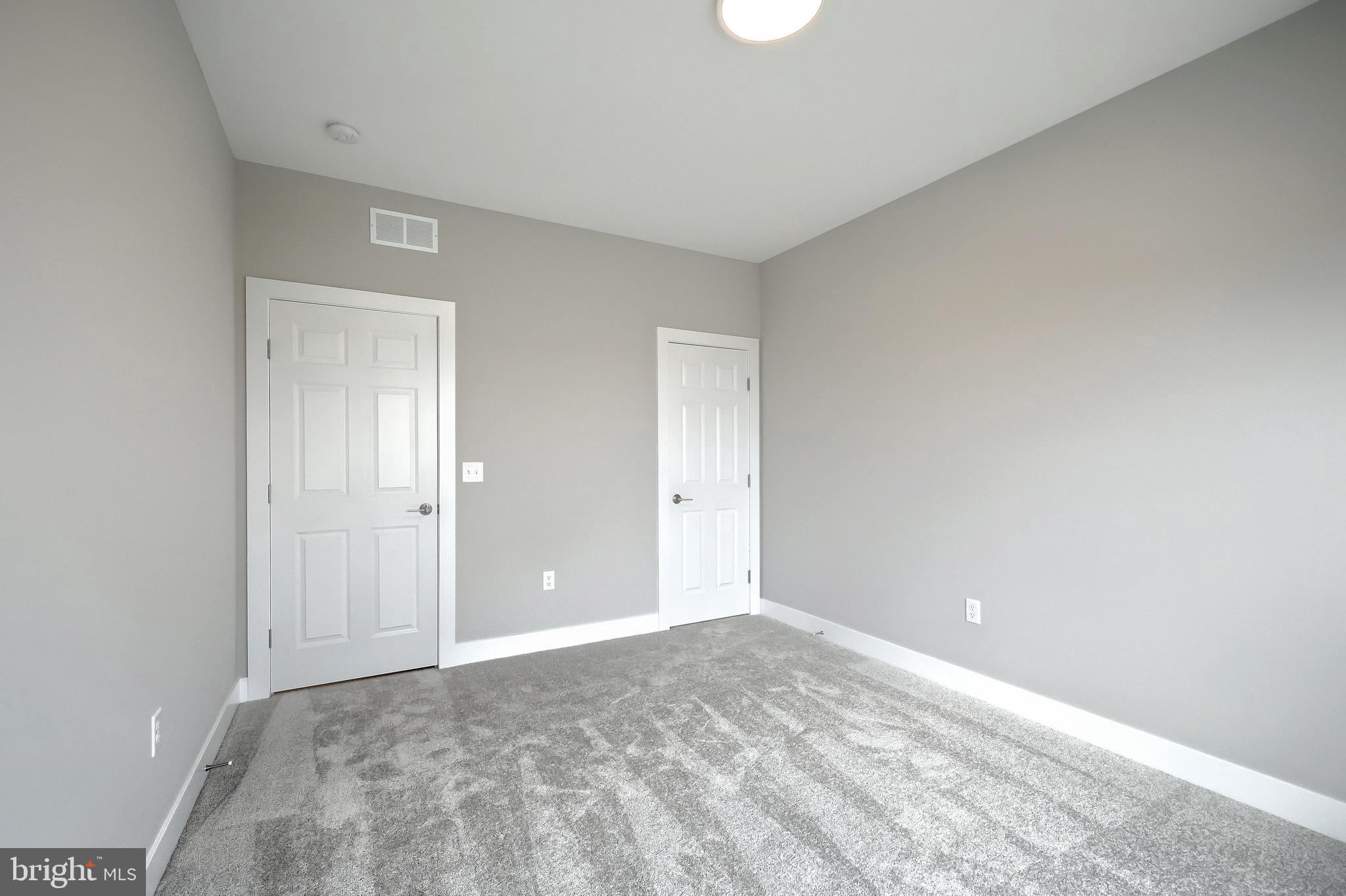 WINDING CREEK - Residential