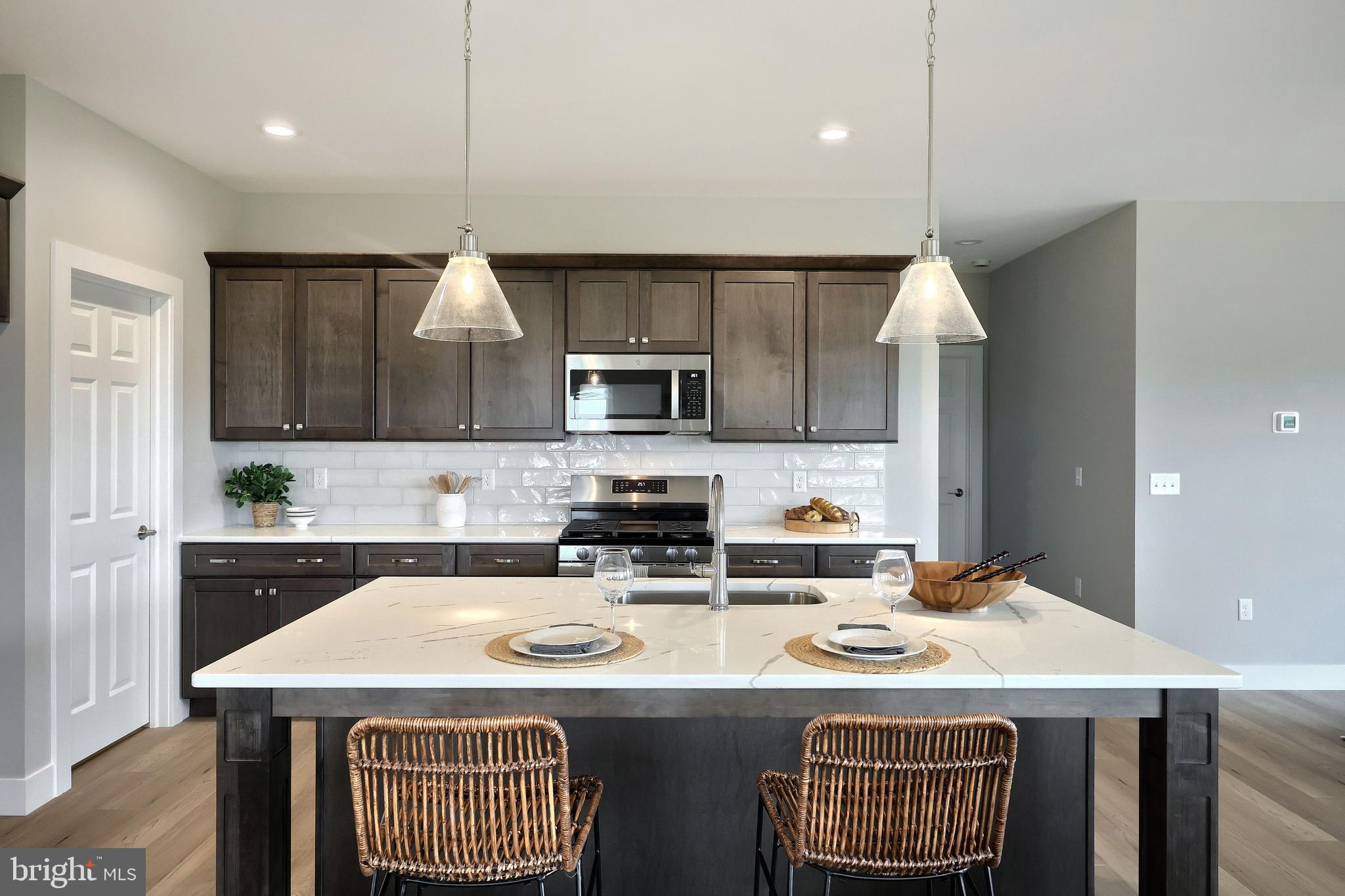 WINDING CREEK - Residential