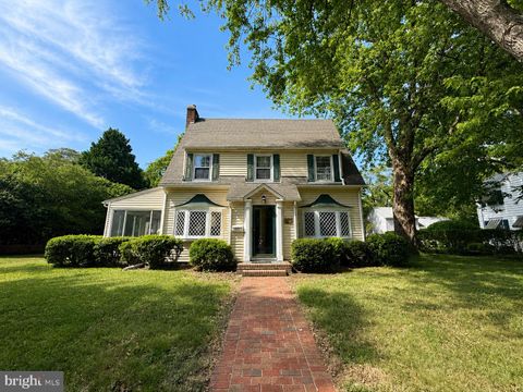 Photo of 215 S Clairmont Drive, SALISBURY, MD 21801 (MLS # MDWC2023524)