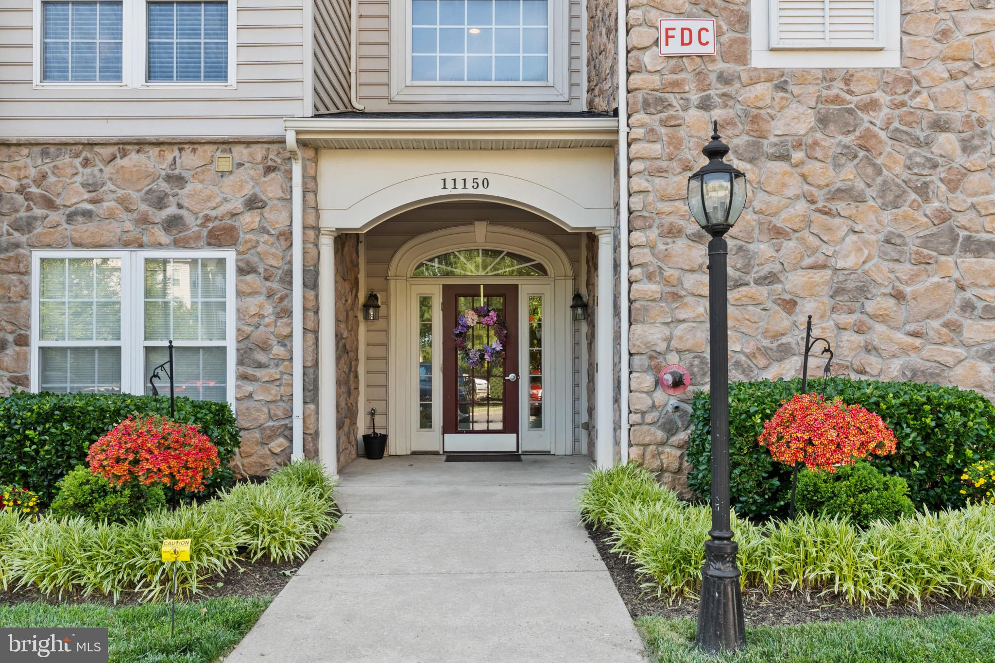 COURTYARDS AT WAVERLY WOODS EAST - Residential