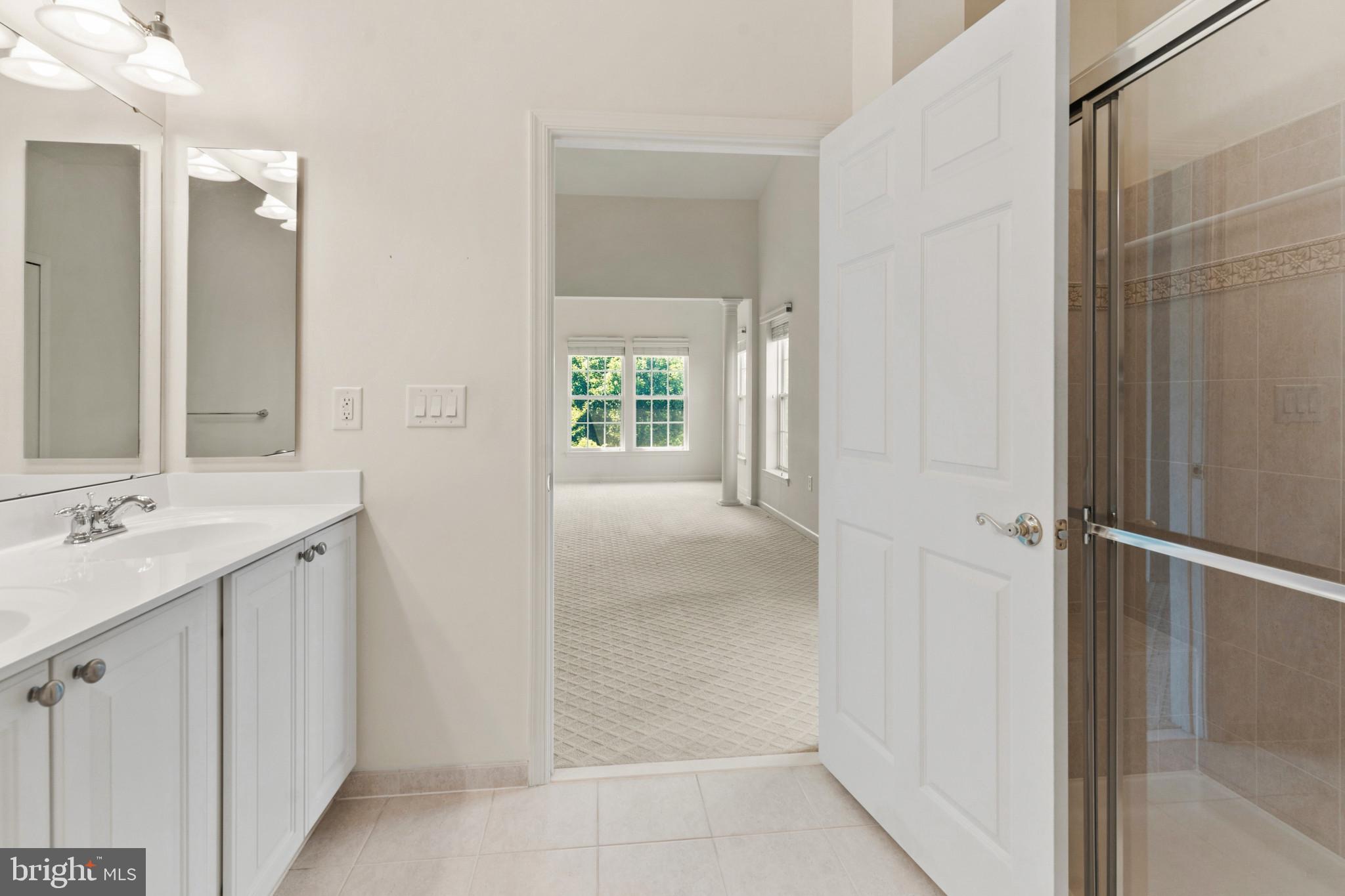 COURTYARDS AT WAVERLY WOODS EAST - Residential