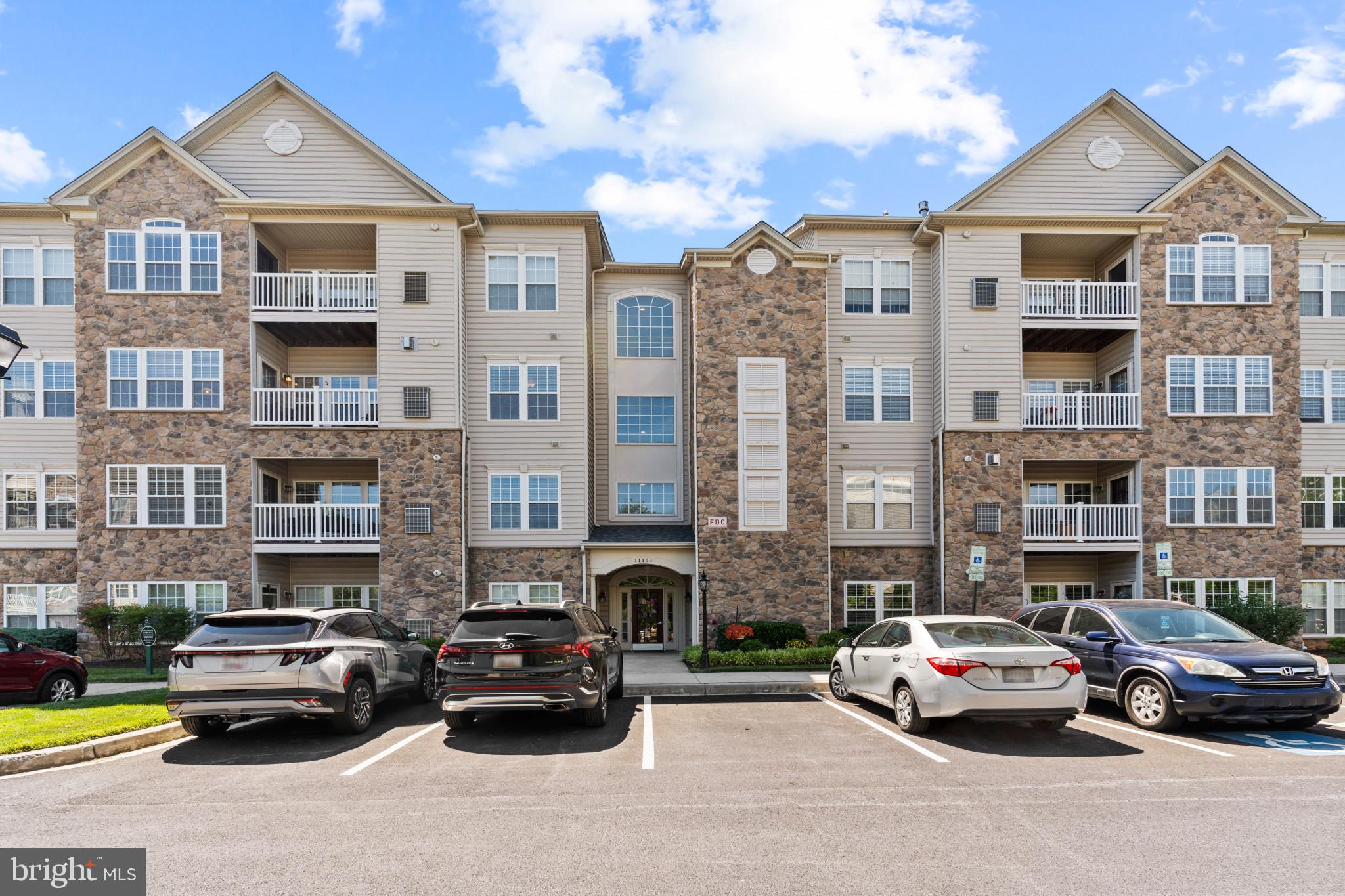 COURTYARDS AT WAVERLY WOODS EAST - Residential