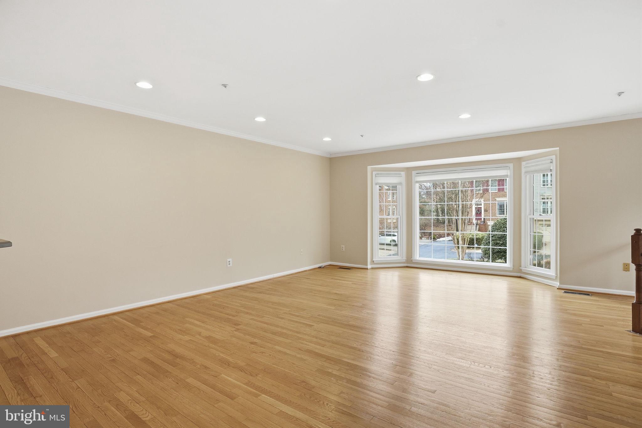 FALLSTONE - Residential