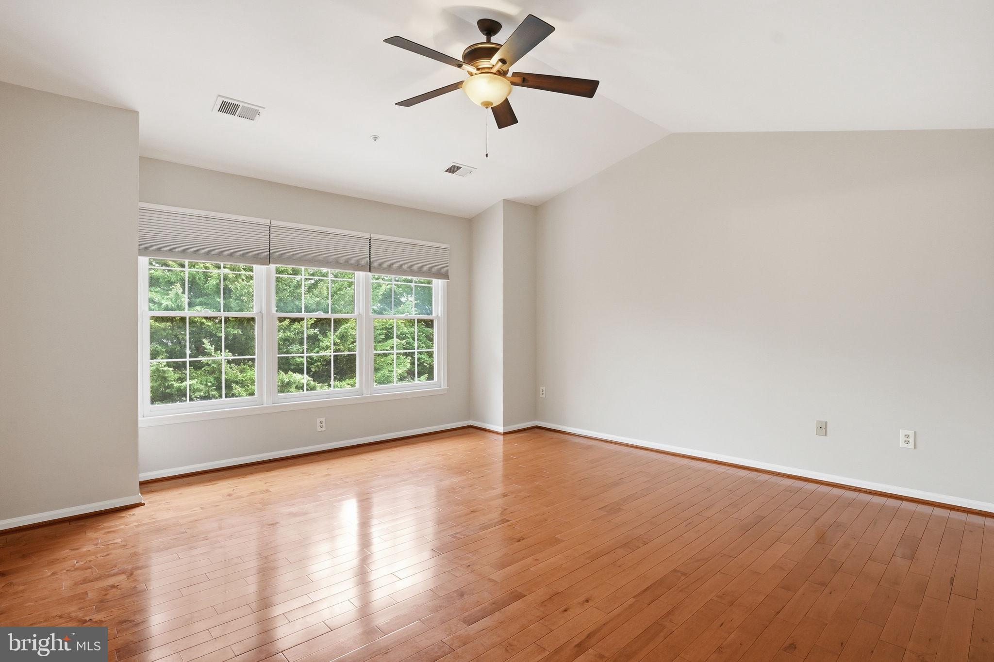 FALLSTONE - Residential