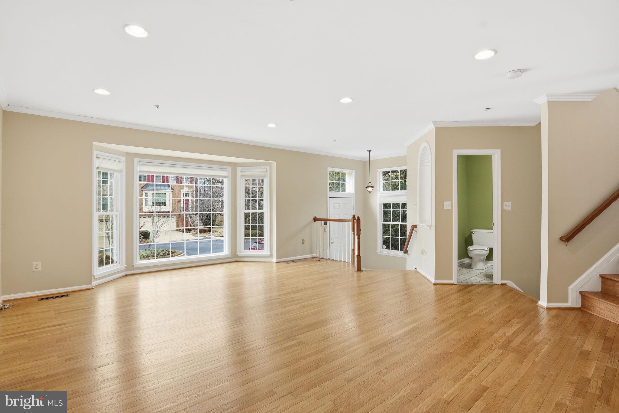 FALLSTONE - Residential