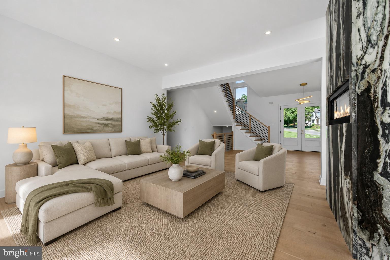 VIENNA WOODS - Residential
