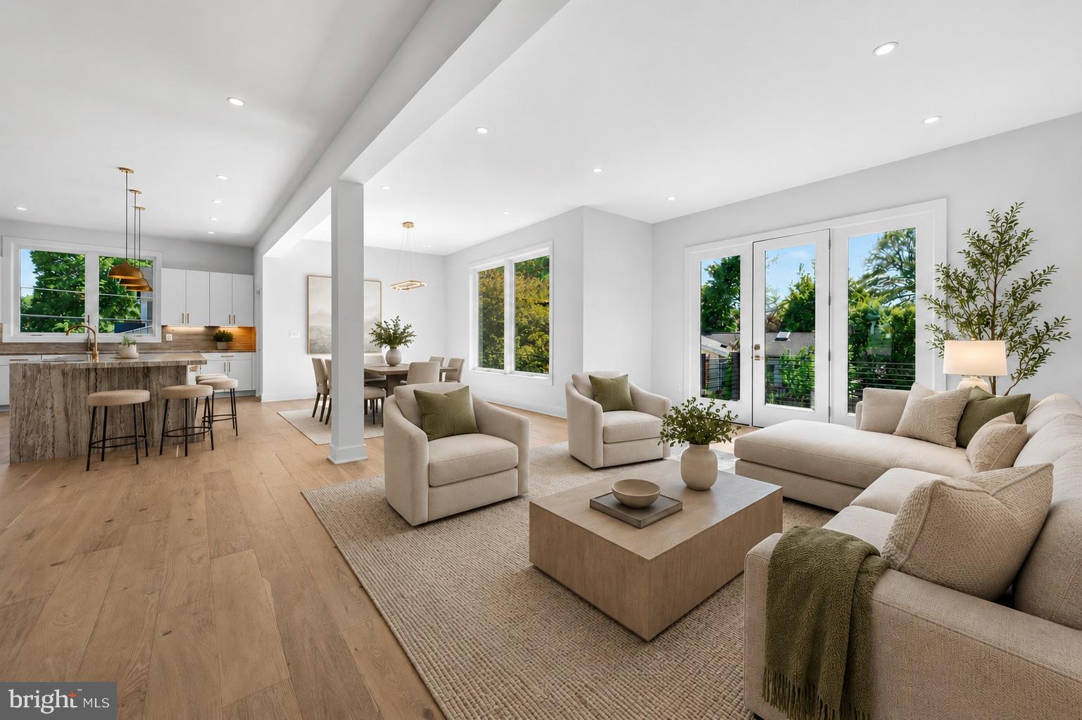 VIENNA WOODS - Residential