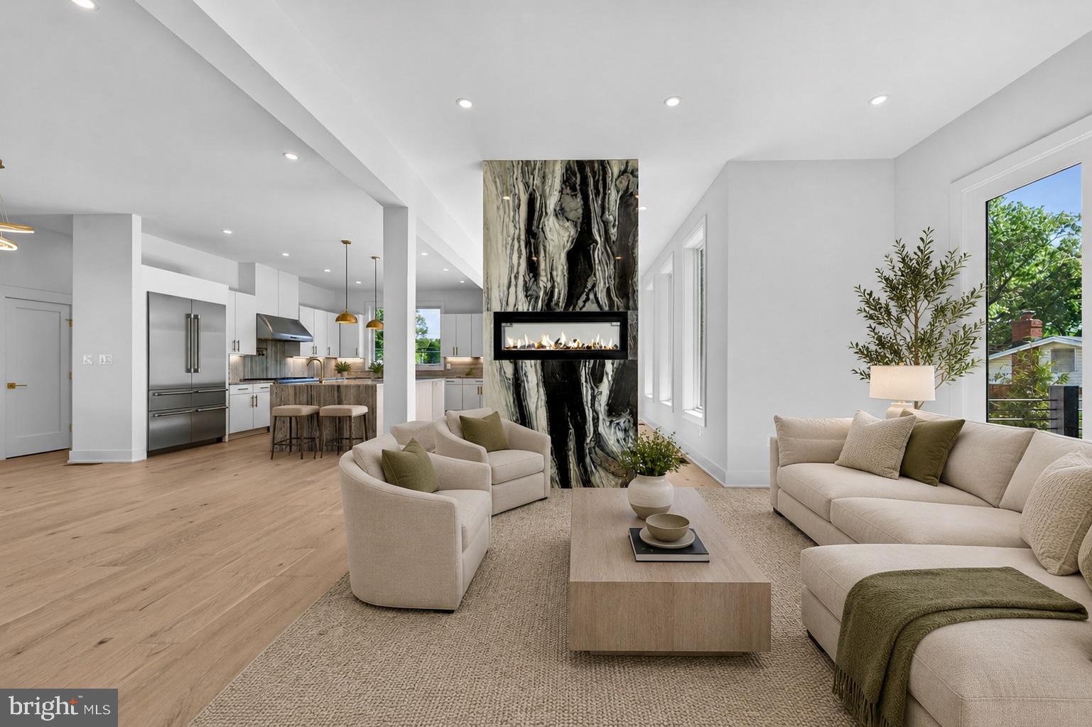VIENNA WOODS - Residential
